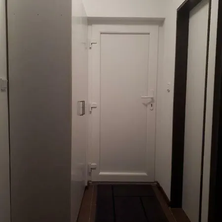 Ik Apartahotel *